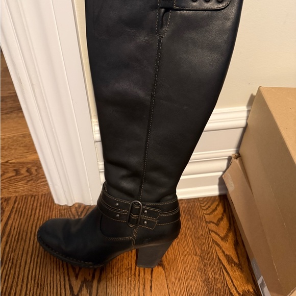 Born Black Heeled Boots - Picture 1 of 9